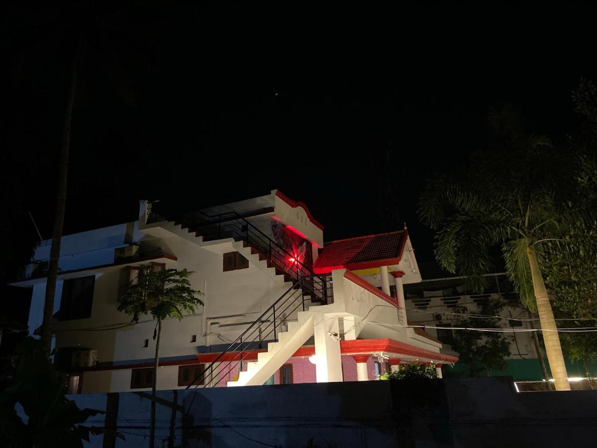 Hostelexp, Varkala - A Beach Town Hostel Bagian luar foto