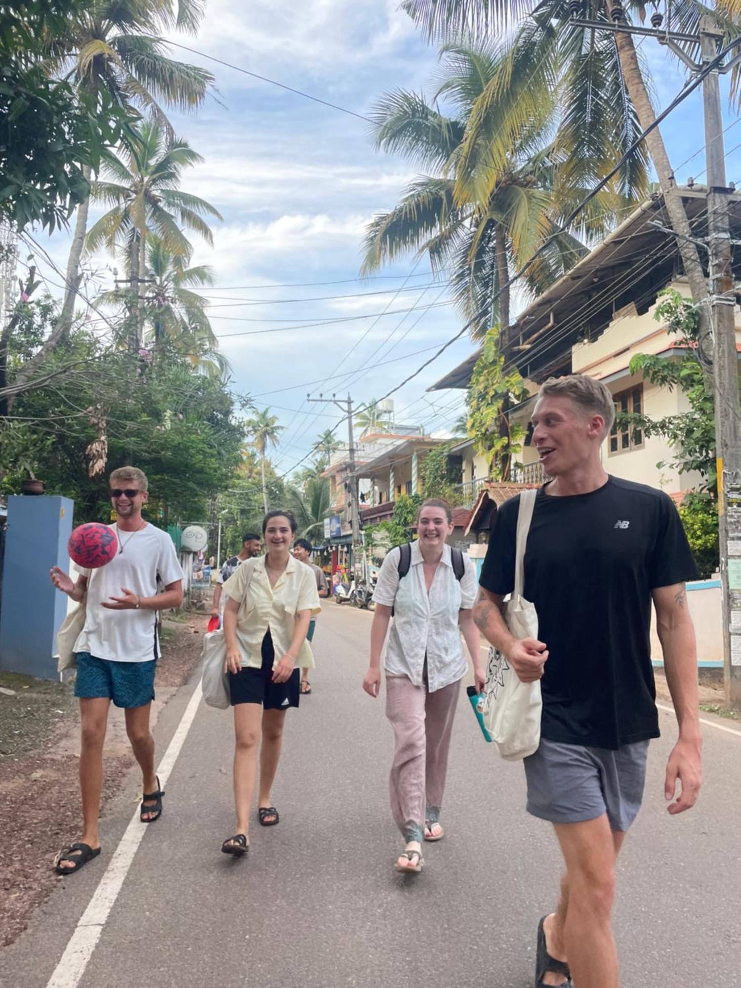 Hostelexp, Varkala - A Beach Town Hostel Bagian luar foto
