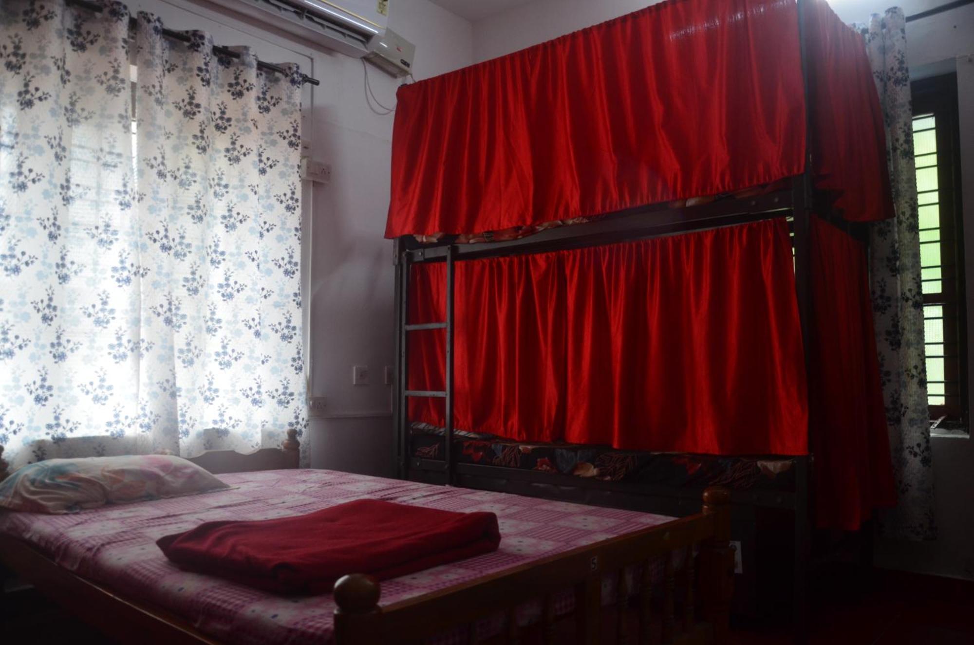 Hostelexp, Varkala - A Beach Town Hostel Bagian luar foto