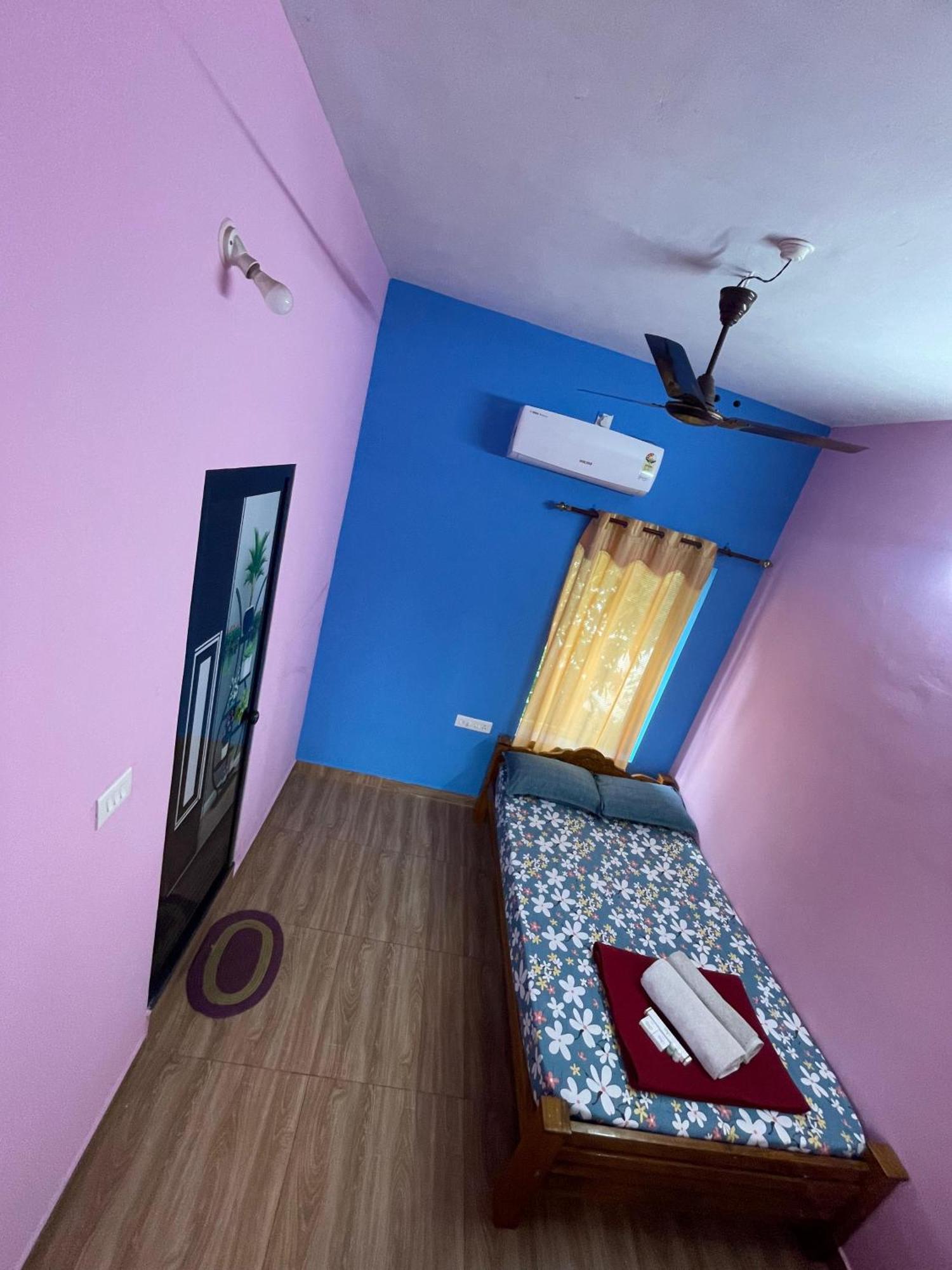 Hostelexp, Varkala - A Beach Town Hostel Bagian luar foto